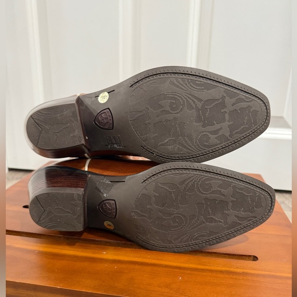 Ariat Brown and Green Leather Western
Cowboy Boots Women's 6 - Picture 8 of 10